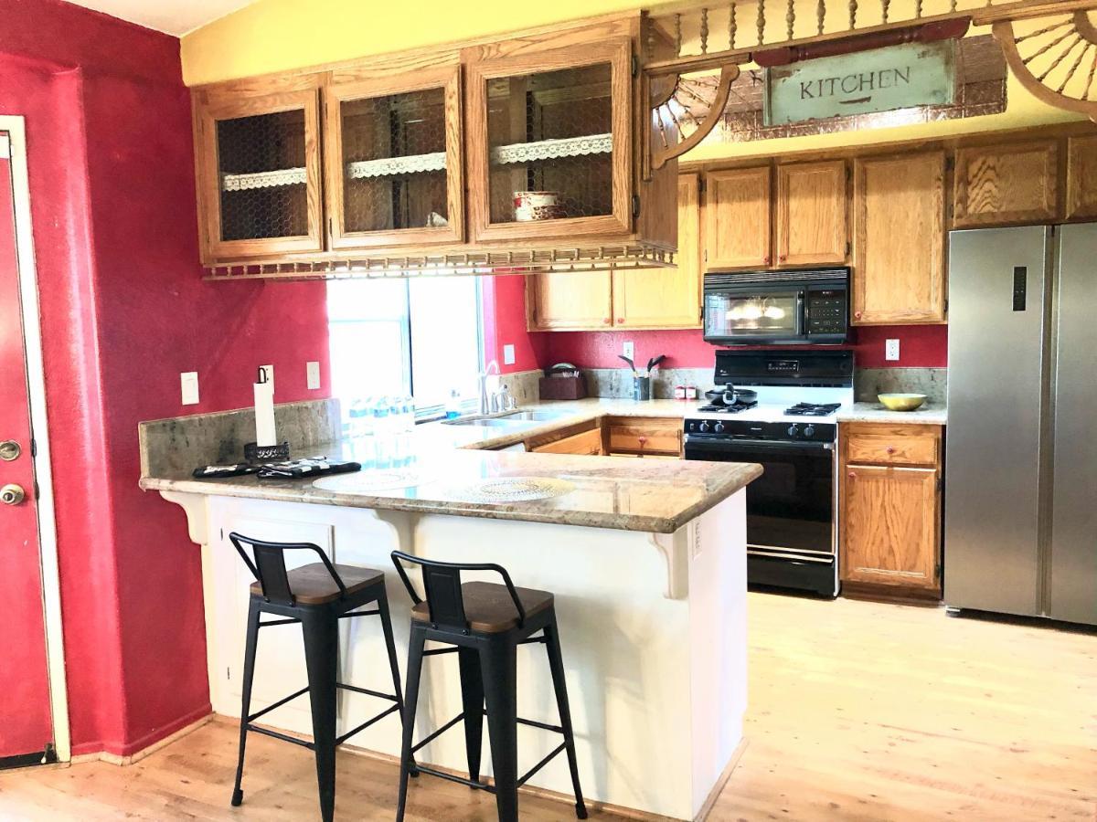 Vineyard Vista Suite With Tv And Private Bathroom Hemet Exterior photo